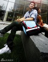 高清组图：袁文康时尚写真 潇洒出镜化身都市精英