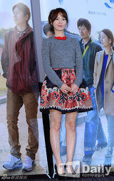 组图：韩片《善姬》试映 李善均郑有美笑容温馨