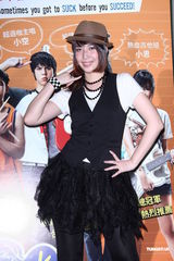 组图：许雅涵吴佩珊美少女比拼 出席《音为爱》首映