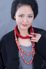 组图：廖学秋新写真风韵犹存