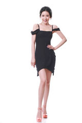 组图：刘梓妍写真秀性感身段 笑容甜美魅力十足