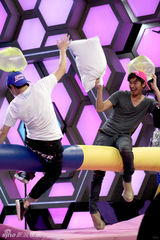 组图：陈柏霖房祖名《大本营》遭20米高空拷问