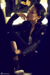 组图：《警察日记》陈维涵写真潇洒魅力