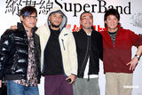 幻灯图：纵贯线香港告别演出 四歌手分享一年感受