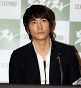 高清图：《无敌者》媒体首映礼 宋承宪等主演出席