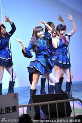 组图：AKB48北京开唱 众萝莉火辣短裙活力四射