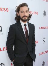 组图：《无法无天》好莱坞首映 拉博夫大胡子抢镜