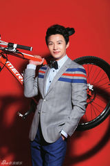 组图：郑国霖杂志大片 演绎五色另类绅士魅惑