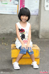 组图：贾静雯拍戏展母爱 不敌岁月脸上现皱纹