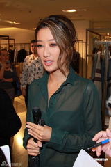 高清组图：谢婷婷透视装亮相澄清绯闻不怕男友吃醋