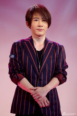 高清图：刘谦携手高圆圆变魔术 春晚还想搭档董卿