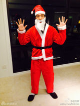 组图：众星欢乐庆圣诞 Angela可爱林志玲性感