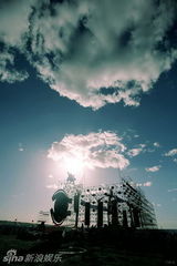 组图：鄂尔多斯国际那达慕音乐节首日崔健掀高潮