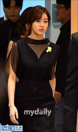 组图：张亮演韩剧牵手朴海镇 李钟硕黑西装帅气