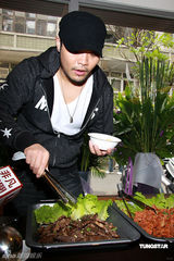 高清图：李玖哲开韩国餐厅 黄立成吴建豪率众星捧场