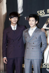 高清组图：朱智勋等亮相《五根手指》发布会