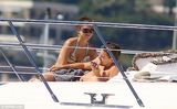 组图：莱昂纳多1男勾5女 开豪华游艇出海作乐