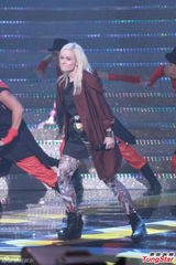 组图：无线46周年台庆亮灯 小生花旦齐出动