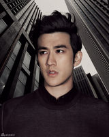 组图：李治廷都市行走大片彰显硬朗魅力