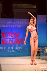 组图：国际比基尼小姐决赛将临 各国佳丽性感登台
