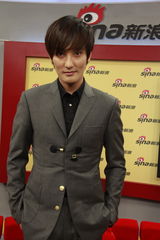 组图：钟汉良安七炫谭维维左岩聊《秘密花园》