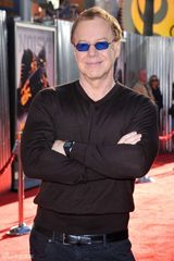 组图：《铁甲钢拳》洛杉矶首映 休-杰克曼帅气亮相