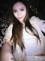 组图：谢雨欣20岁大女儿曝光 美艳胜过母亲