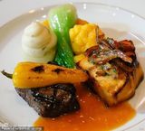 组图：金球奖菜式公布 巧克力球再亮相摆盘考究