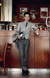 组图：吕聿来最新大片诠释男人也是奢侈品