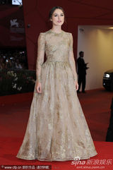 组图：《危险方法》首映 奈特丽复古纱裙清丽亮相