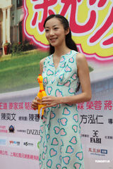 组图：《亲爱的，回家》上海热拍 韩雪胡兵倾情演绎