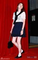 组图：韩星车胜元韩惠珍点亮某品牌三周年纪念