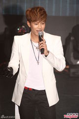 组图：Se7en睽违六年赴台会粉丝秀劲歌热舞