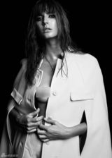 高清组图：超模思蕊-克拉福德写真秀冬季大衣