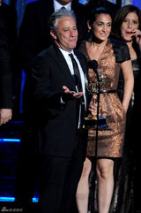 组图：《乔-斯图尔特每日秀》获最佳谈话类节目