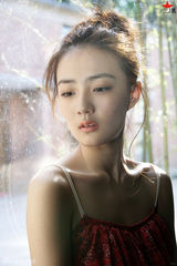 组图：徐璐萌系少女写真 灵动清新宛若精灵