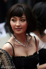 幻灯图集：《三笑》首映 郭德纲银幕初吻成焦点