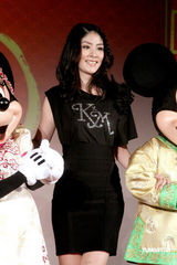 幻灯图集：陈慧琳为香港迪斯尼造势 献歌温情洋溢