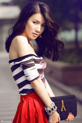 组图：徐立冬日写真狂野性感眼神迷离