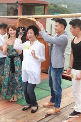 组图：郭富城称五十岁成家 刘心悠拍拖属慢热型