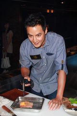 组图：吴彦祖投资餐厅有得赚 为爱妻下厨盼造人成功