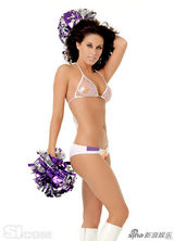 幻灯图集：NBA啦啦队美女凯拉-奥贝格性感美图