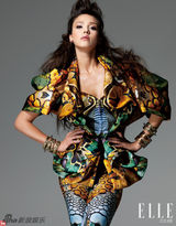 幻灯图集：杰西卡-阿尔芭杂志写真 秀性感美腿