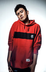 组图：郭家铭搞怪5连拍奇葩卖萌