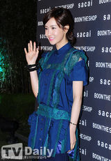 组图：Kara具荷拉与李多海李妍熙等俏美PK