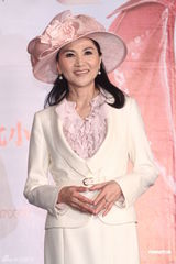 组图：凤飞飞将办公益演唱会 现场分享不老秘诀