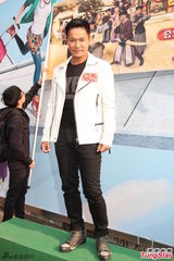 组图：郭晋安旅行看烟花 郑俊弘为闯歌坛做准备