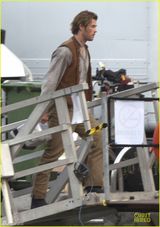 组图：雷神克里斯·海姆斯沃斯不修边幅显邋遢