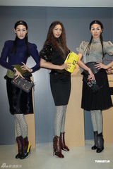 组图：林嘉绮15公分高跟鞋走秀破除怀孕传言