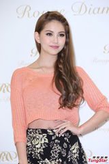 组图：昆凌不急嫁 力挺周杰伦演唱会